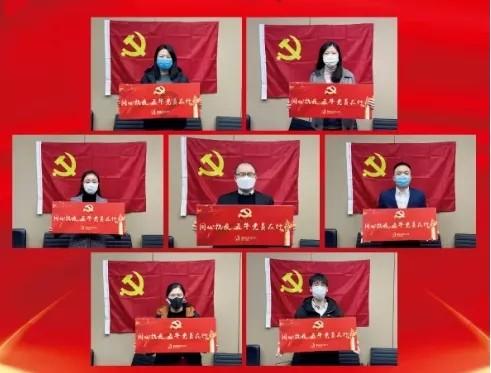 记者：德里赫特今日回归团队训练，膝盖伤势已无大碍